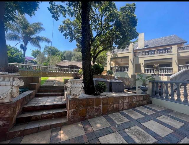 4 BEDROOM HOUSE FOR SALE IN WATERKLOOF RIDGE